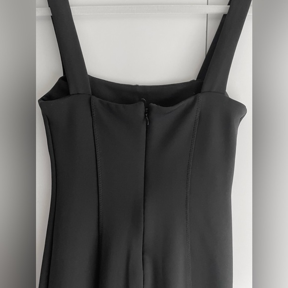 🚨4/$10🚨H&M Seamed Black Bodycon Dress - Picture 3 of 7